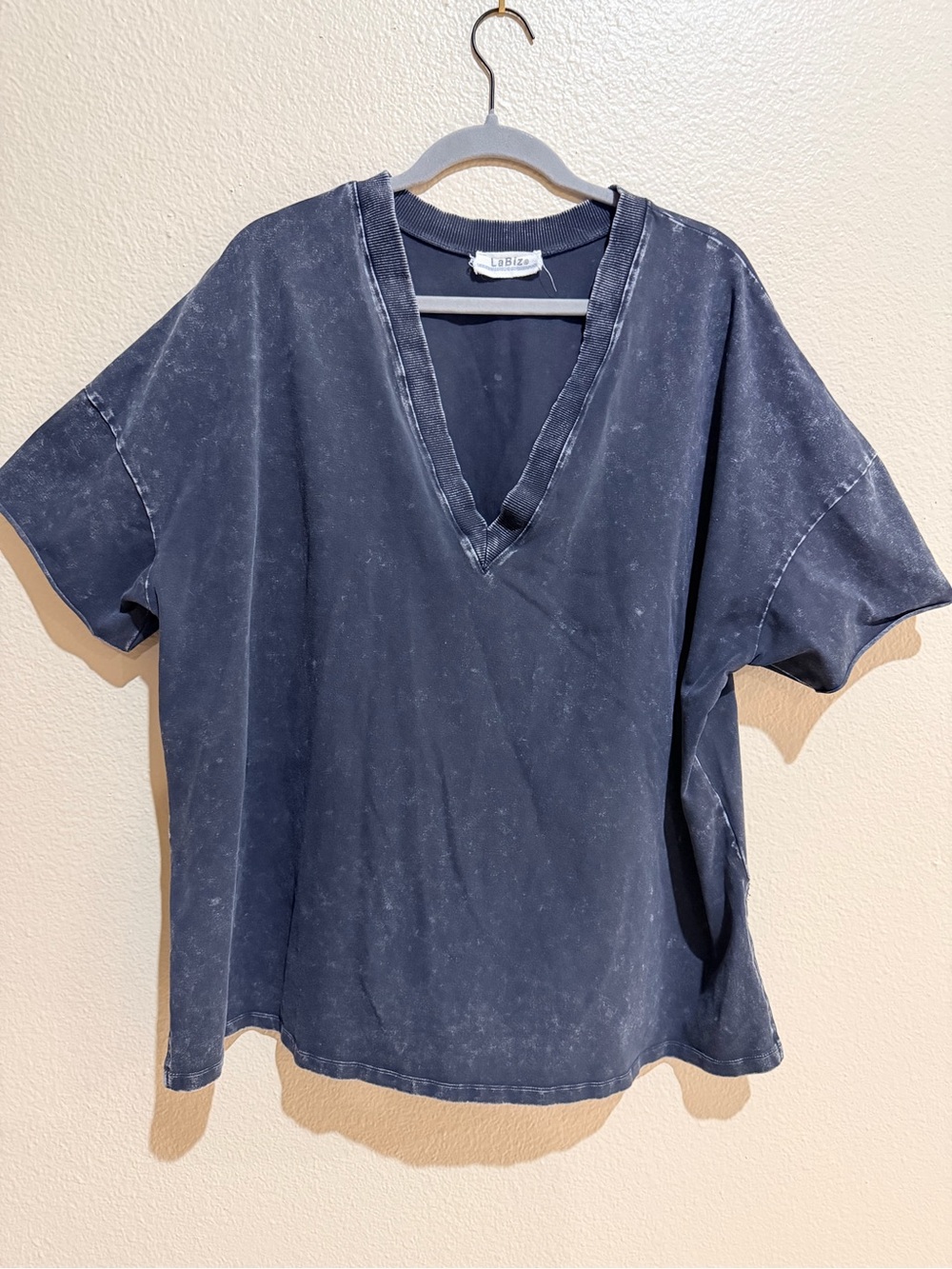 LaBiz Gray Mineral Wash Oversized V-Neck Top 🤍